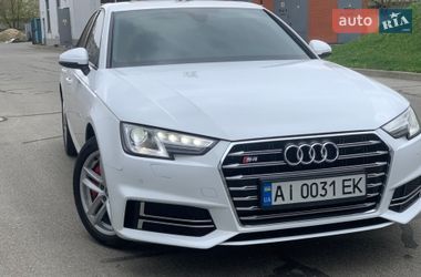 Седан Audi A4 2016 в Киеве