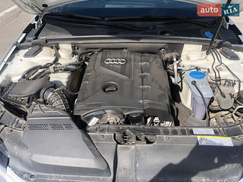Седан Audi A4 2012 в Полтаве