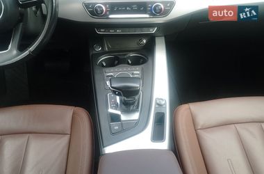 Седан Audi A4 2016 в Киеве