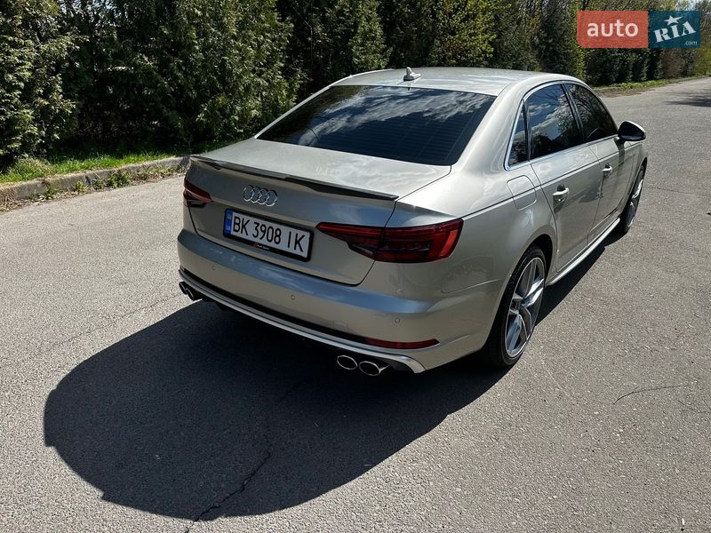 Седан Audi A4 2016 в Ровно фото 10 Седан Audi A4 2016 в Ровно