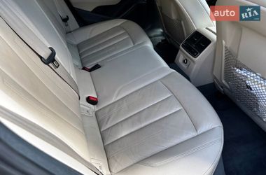Седан Audi A4 2016 в Ровно