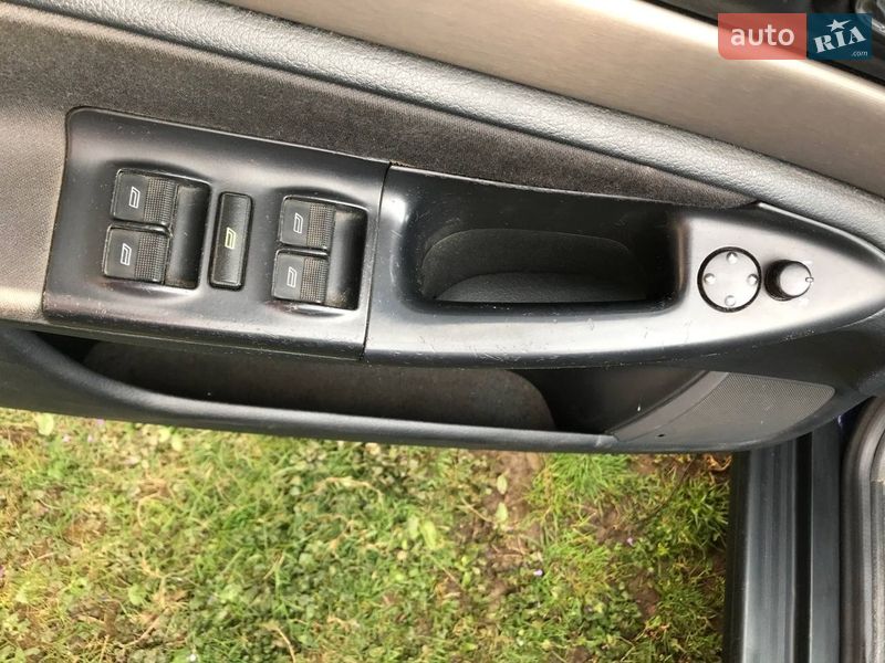 Седан Audi A4 1998 в Лесном Хлебичине