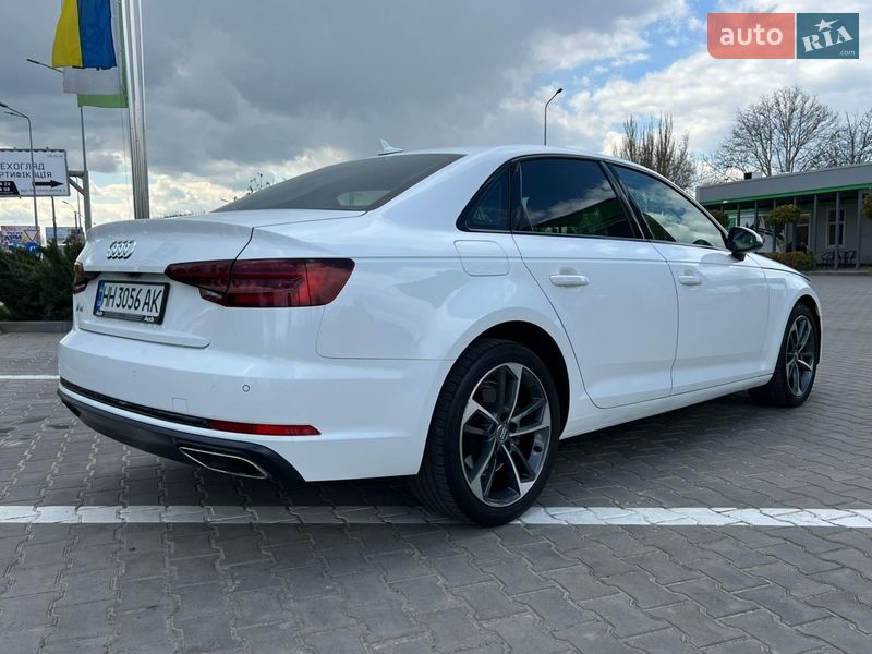 Седан Audi A4 2019 в Одессе