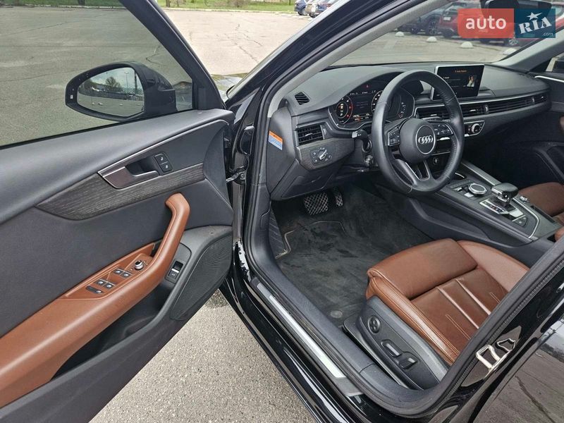 Седан Audi A4 2018 в Днепре