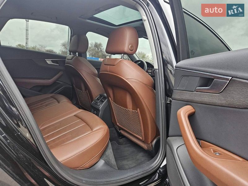 Седан Audi A4 2018 в Днепре