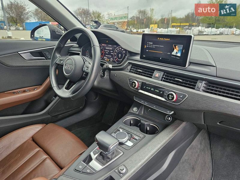 Седан Audi A4 2018 в Днепре