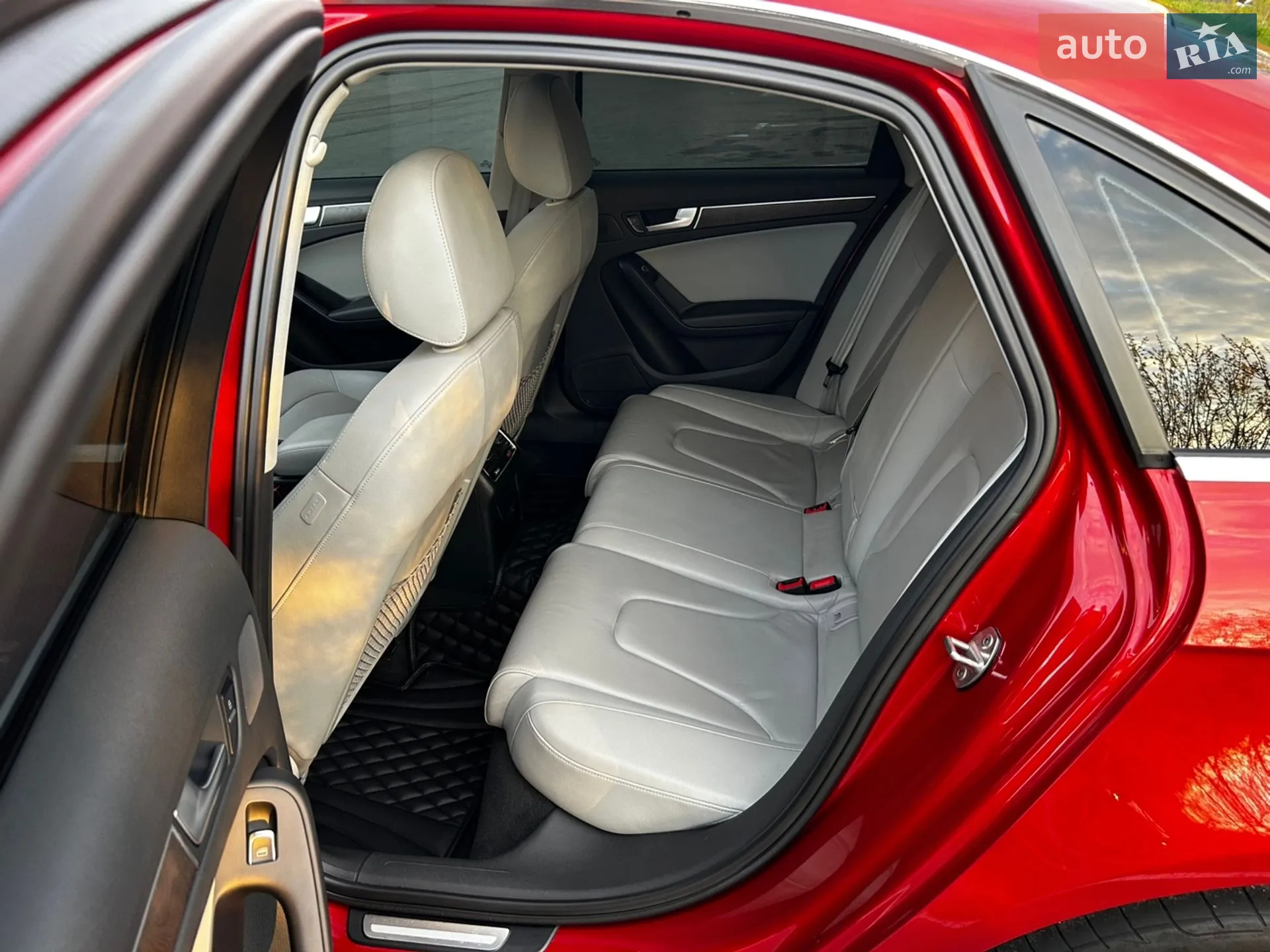2012 Audi A4 - мініатюра 19