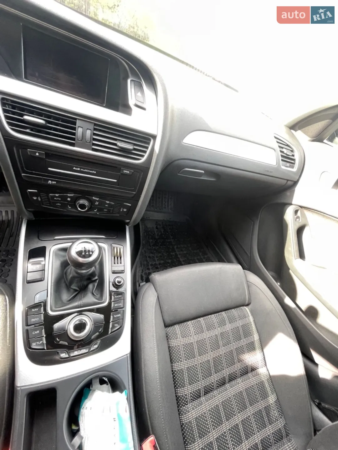 2011 Audi A4 - мініатюра 14