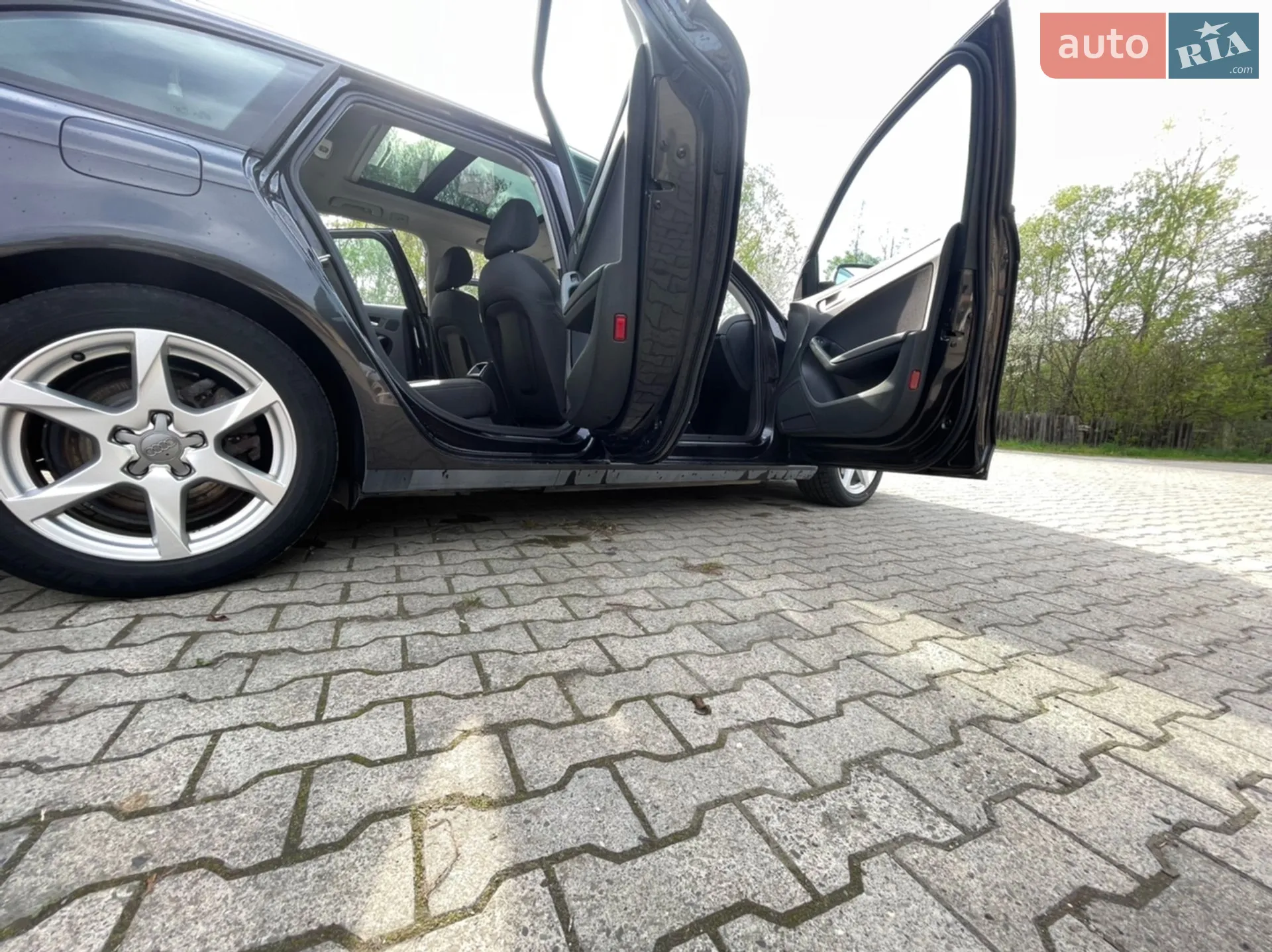 2011 Audi A4 - мініатюра 33