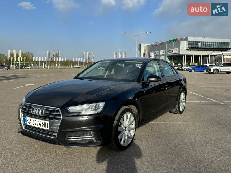Седан Audi A4 2016 в Киеве