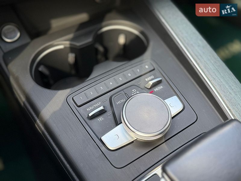 Седан Audi A4 2017 в Києві