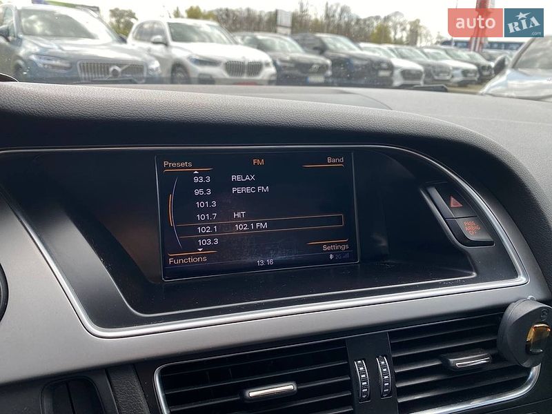 Седан Audi A4 2013 в Львове