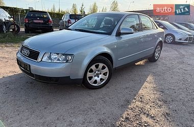 Седан Audi A4 2001 в Луцке