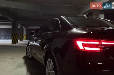 Седан Audi A4 2016 в Черновцах