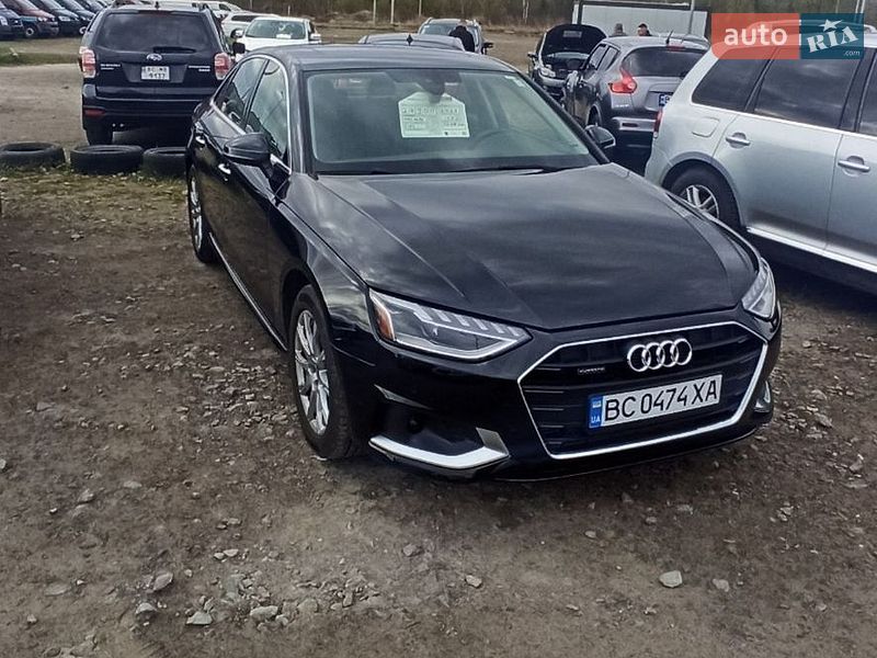 Седан Audi A4 2022 в Львове