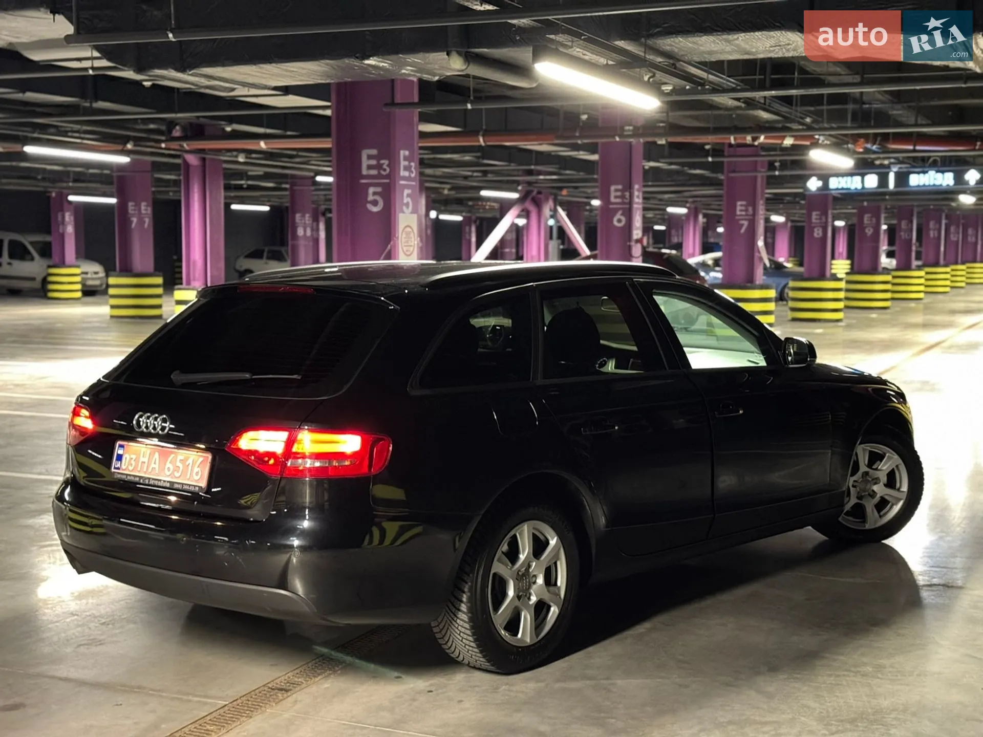 2010 Audi A4 - мініатюра 18