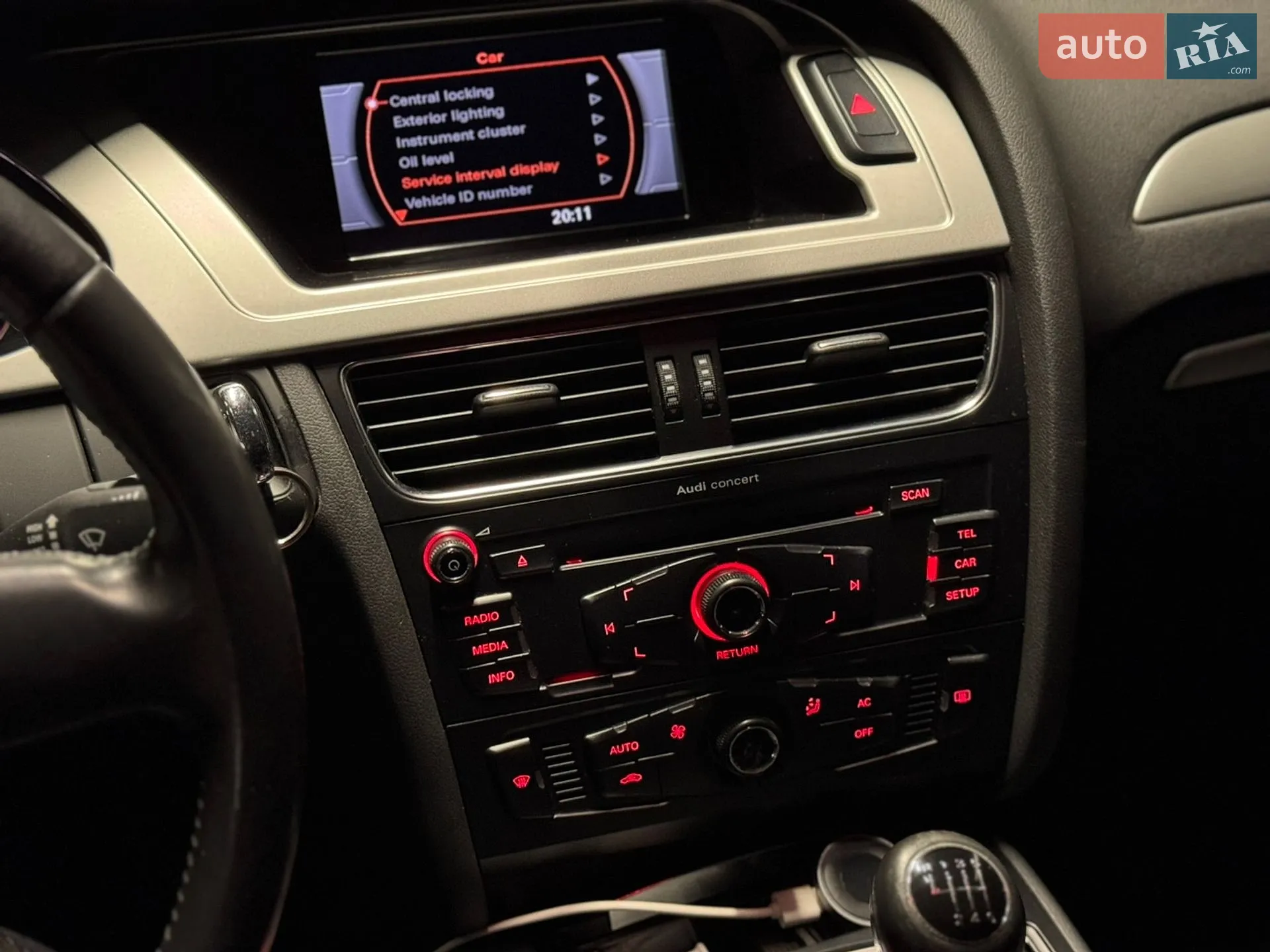 2010 Audi A4 - мініатюра 35