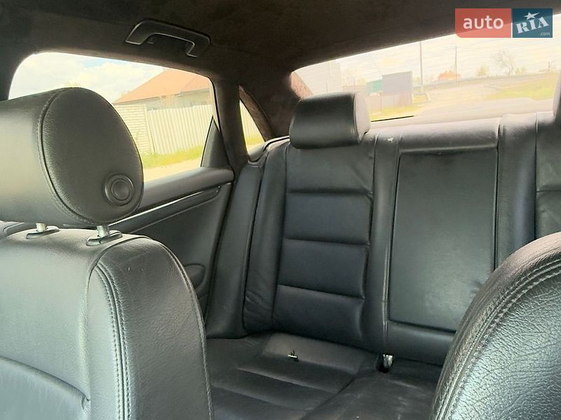 Седан Audi A4 2002 в Днепре