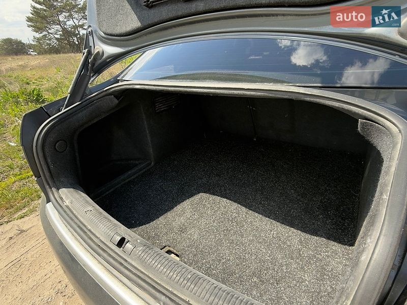 Седан Audi A4 2002 в Днепре