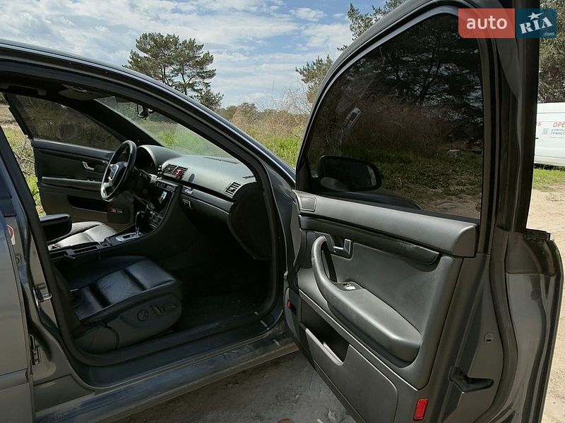 Седан Audi A4 2002 в Днепре