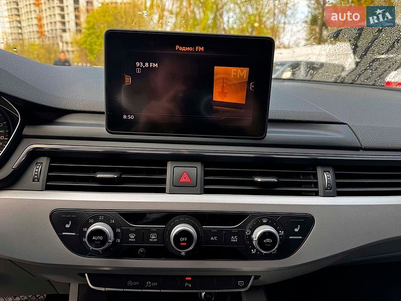 Універсал Audi A4 2016 в Києві
