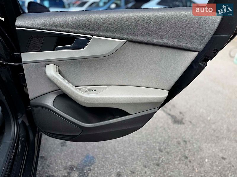 Універсал Audi A4 2016 в Києві