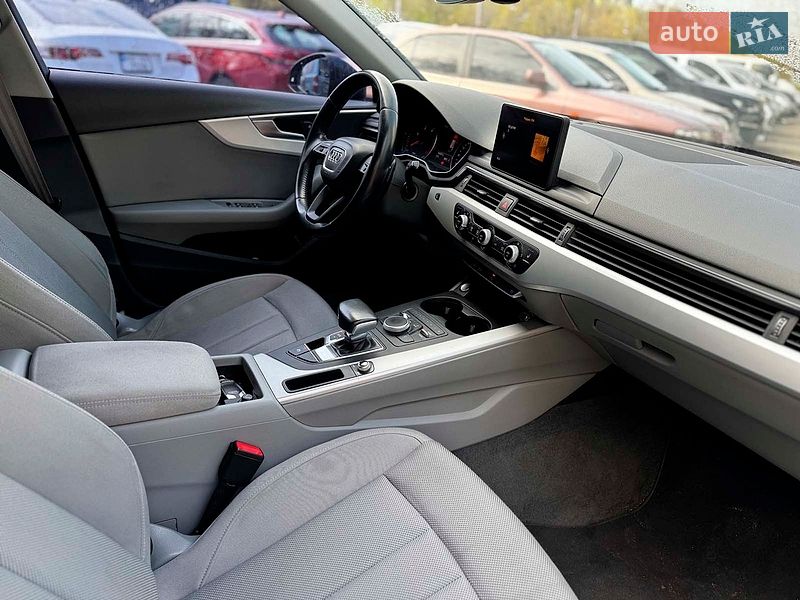 Універсал Audi A4 2016 в Києві