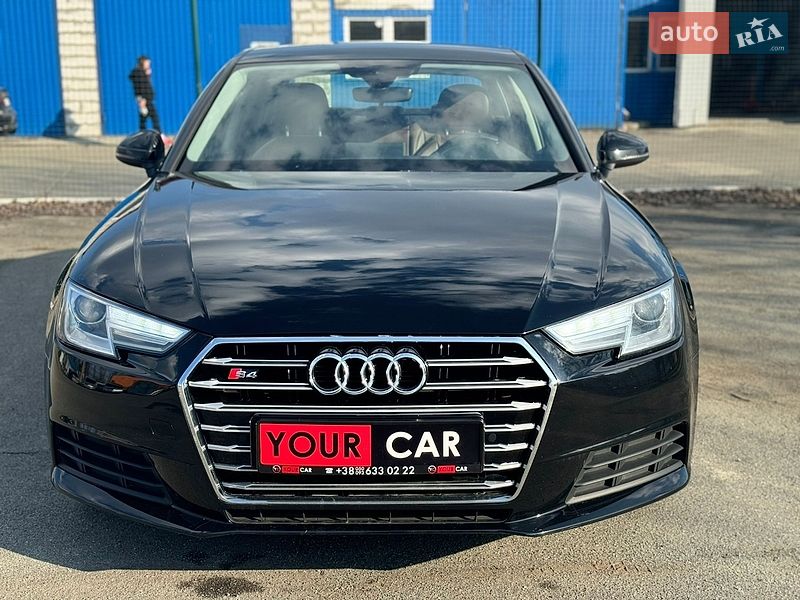 Седан Audi A4 2016 в Києві