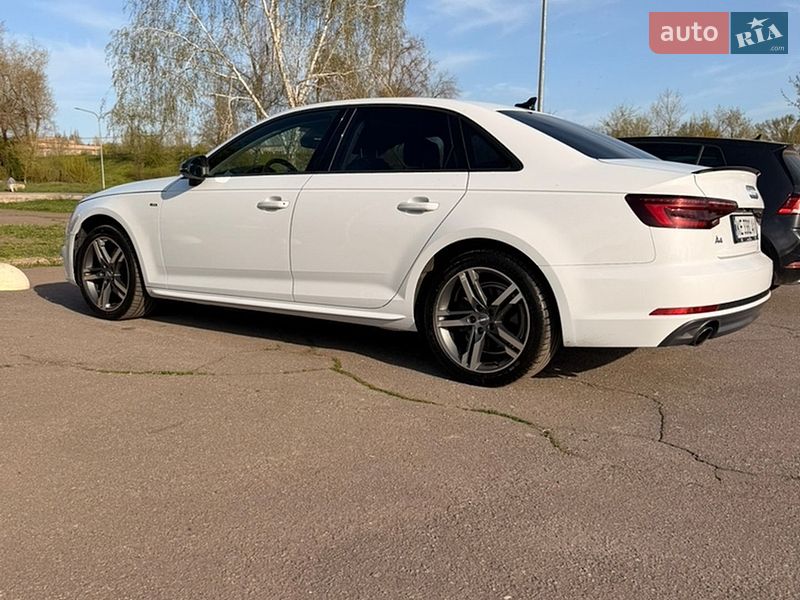 Седан Audi A4 2018 в Кривом Роге