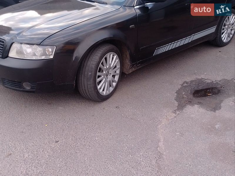 Седан Audi A4 2001 в Киеве