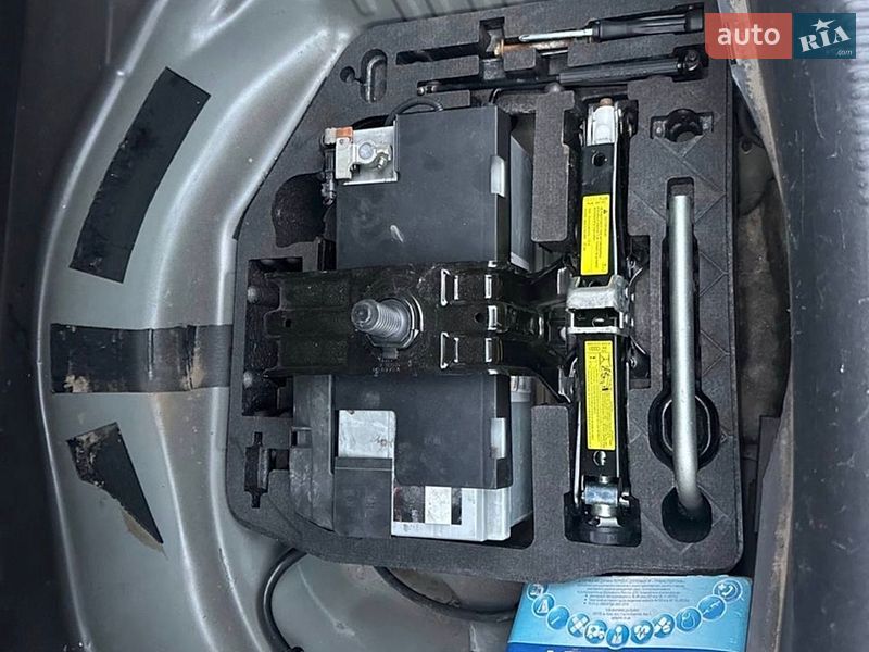 Седан Audi A4 2012 в Киеве