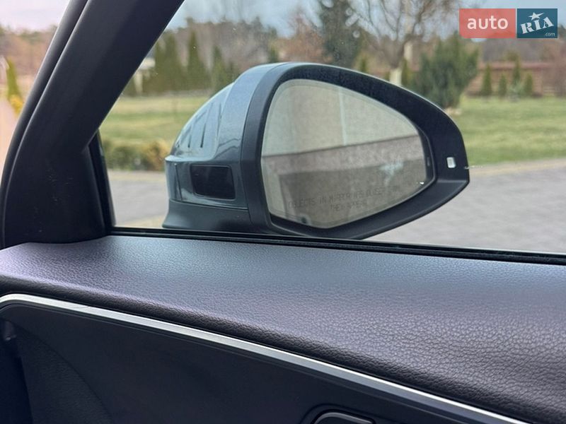 Седан Audi A4 2016 в Яворове