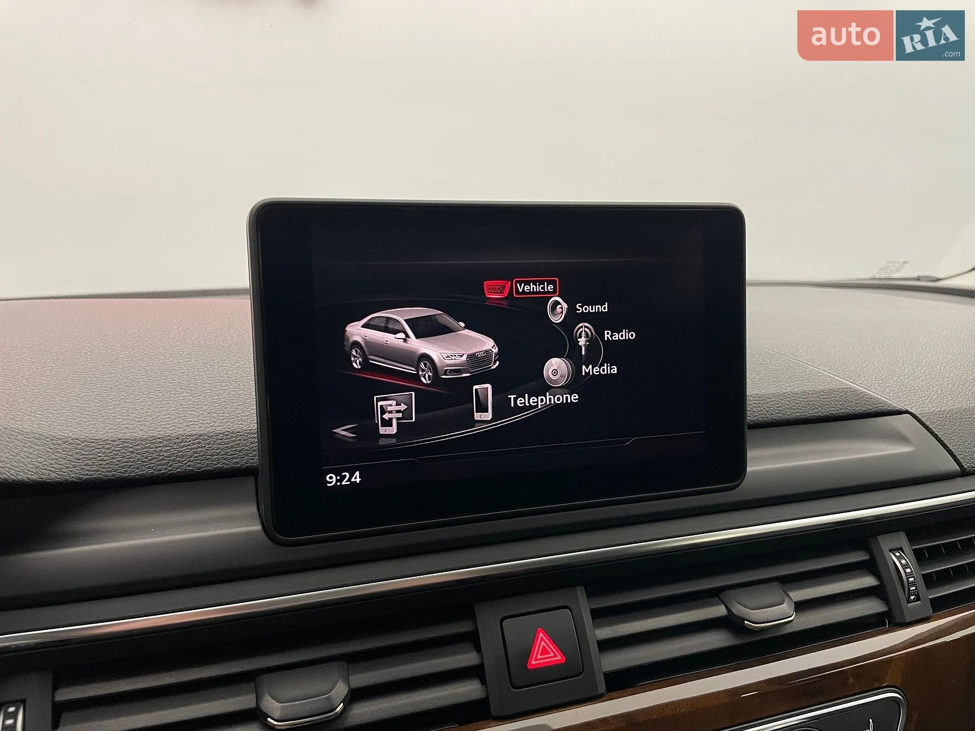 2016 Audi A4 - мініатюра 16