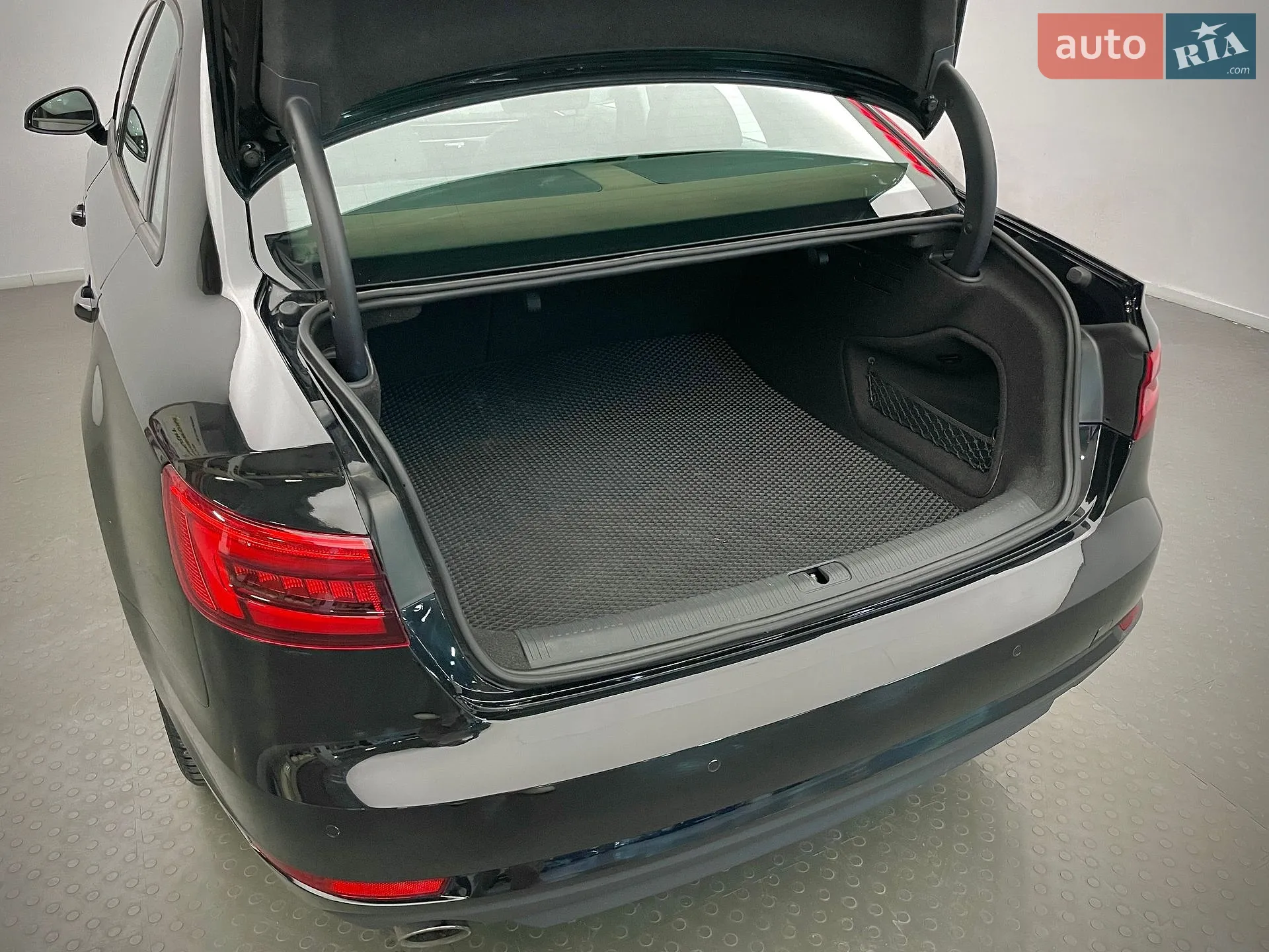 2016 Audi A4 - мініатюра 7