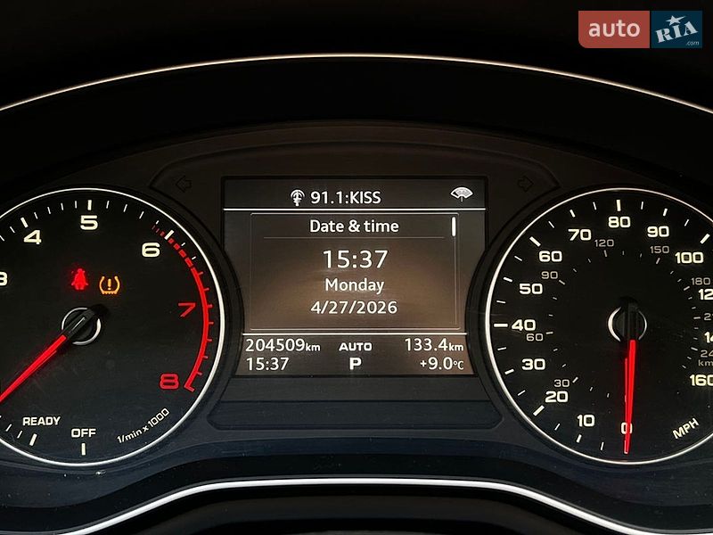 Седан Audi A4 2016 в Львове