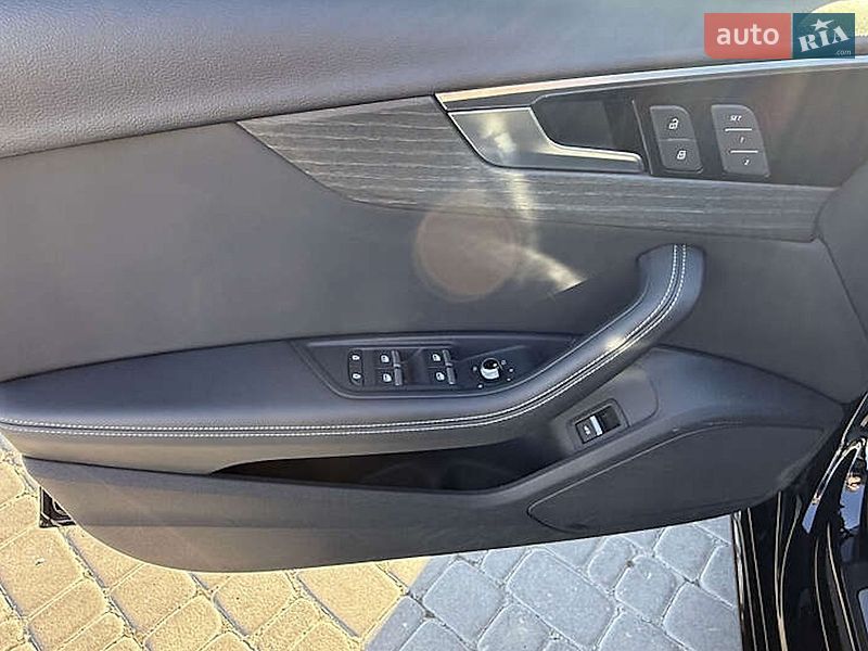 Седан Audi A4 2021 в Ивано-Франковске
