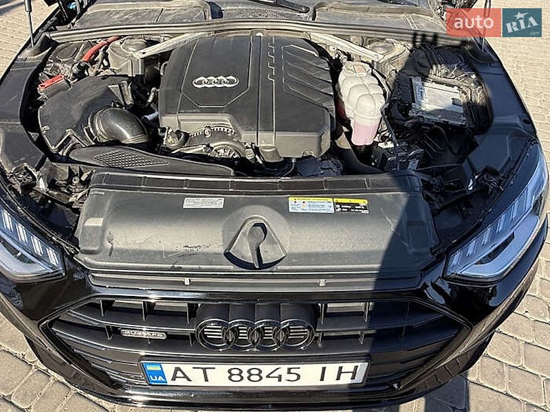 Седан Audi A4 2021 в Ивано-Франковске
