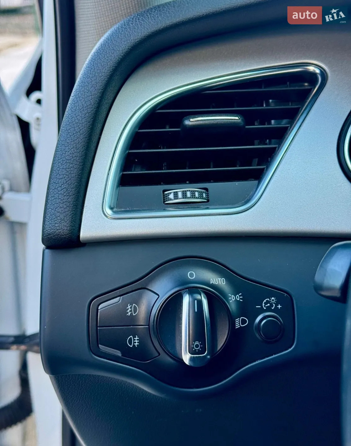 2015 Audi A4 - мініатюра 36