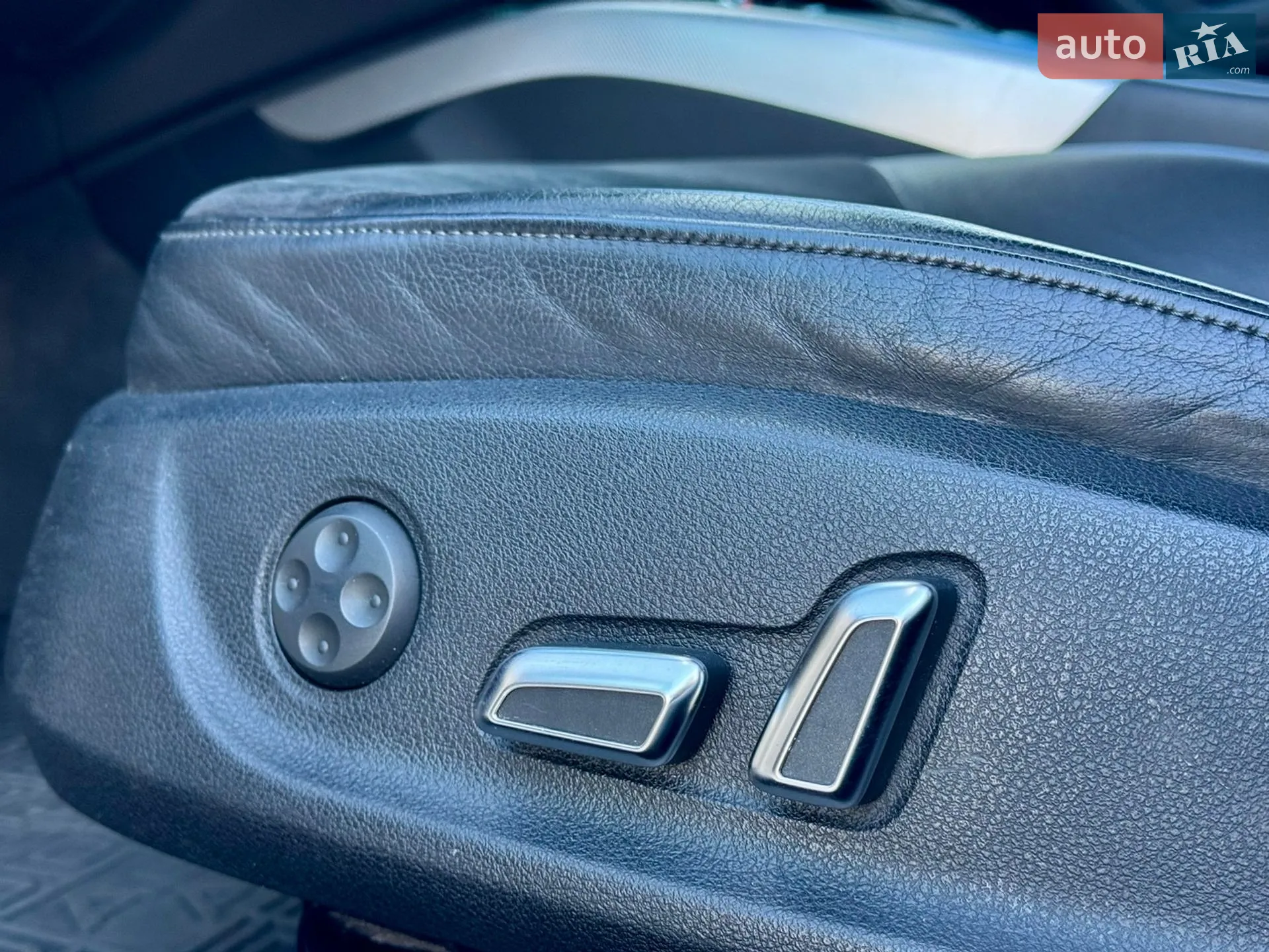 2015 Audi A4 - мініатюра 38