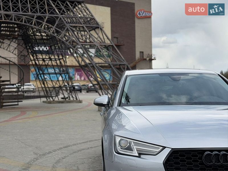 Седан Audi A4 2018 в Харькове