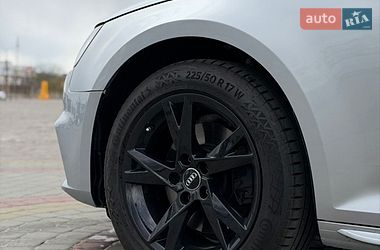 Седан Audi A4 2018 в Харькове