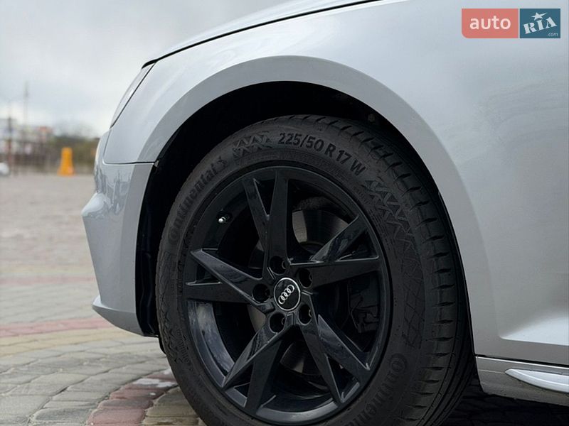 Седан Audi A4 2018 в Харькове