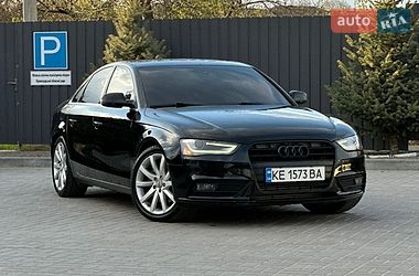 Седан Audi A4 2012 в Кропивницькому