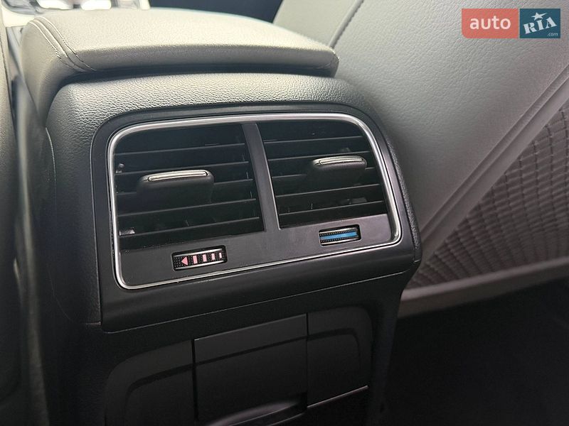 Седан Audi A4 2015 в Києві