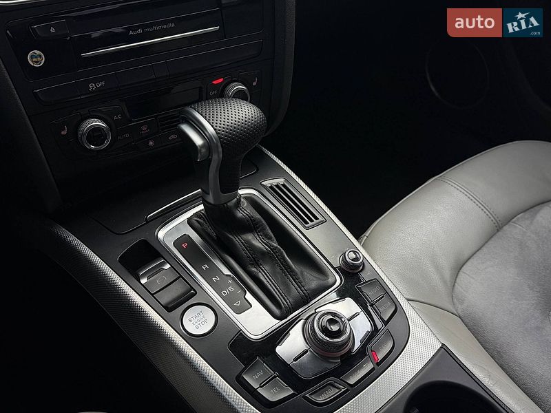 Седан Audi A4 2015 в Києві