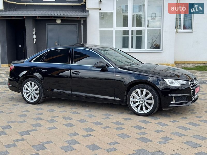 Седан Audi A4 2019 в Виннице