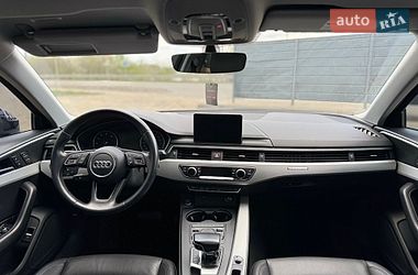 Седан Audi A4 2019 в Виннице