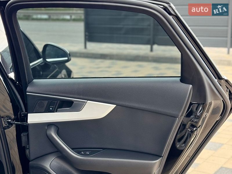 Седан Audi A4 2019 в Виннице