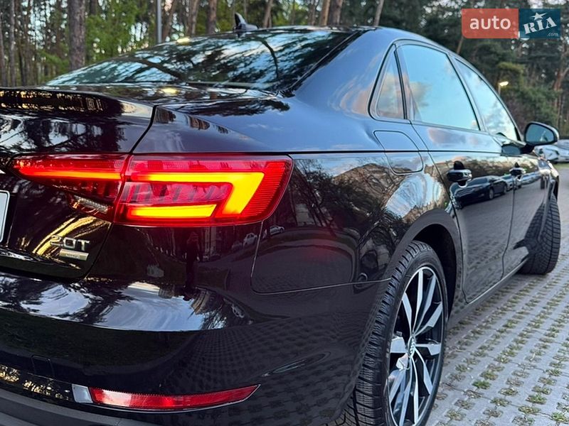 Седан Audi A4 2016 в Киеве