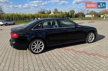 Седан Audi A4 2015 в Виннице